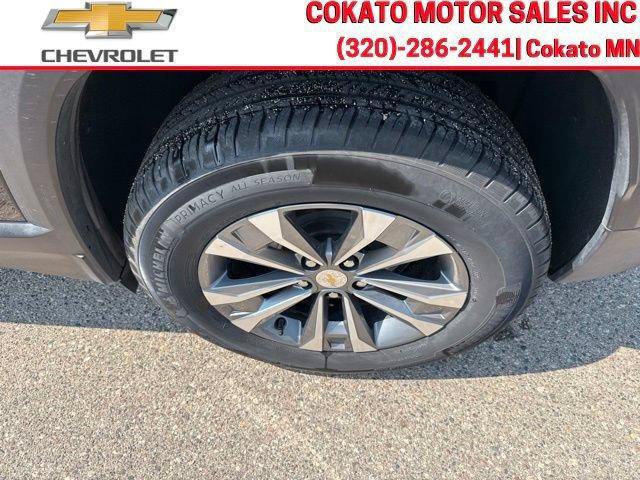Used 2026 Chevrolet Equinox LT AWD/4WD image 8