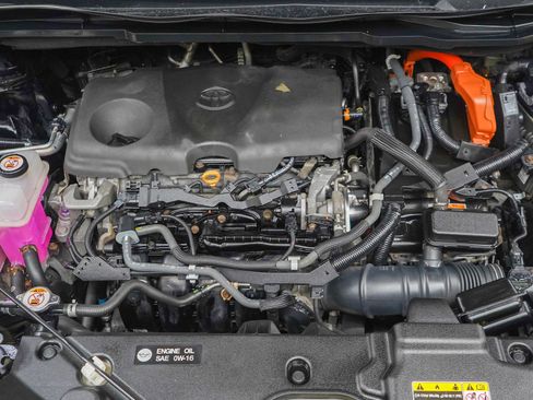 Used 2021 Toyota Sienna XLE AWD/4WD image 32
