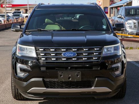 Used 2017 Ford Explorer Limited image 3