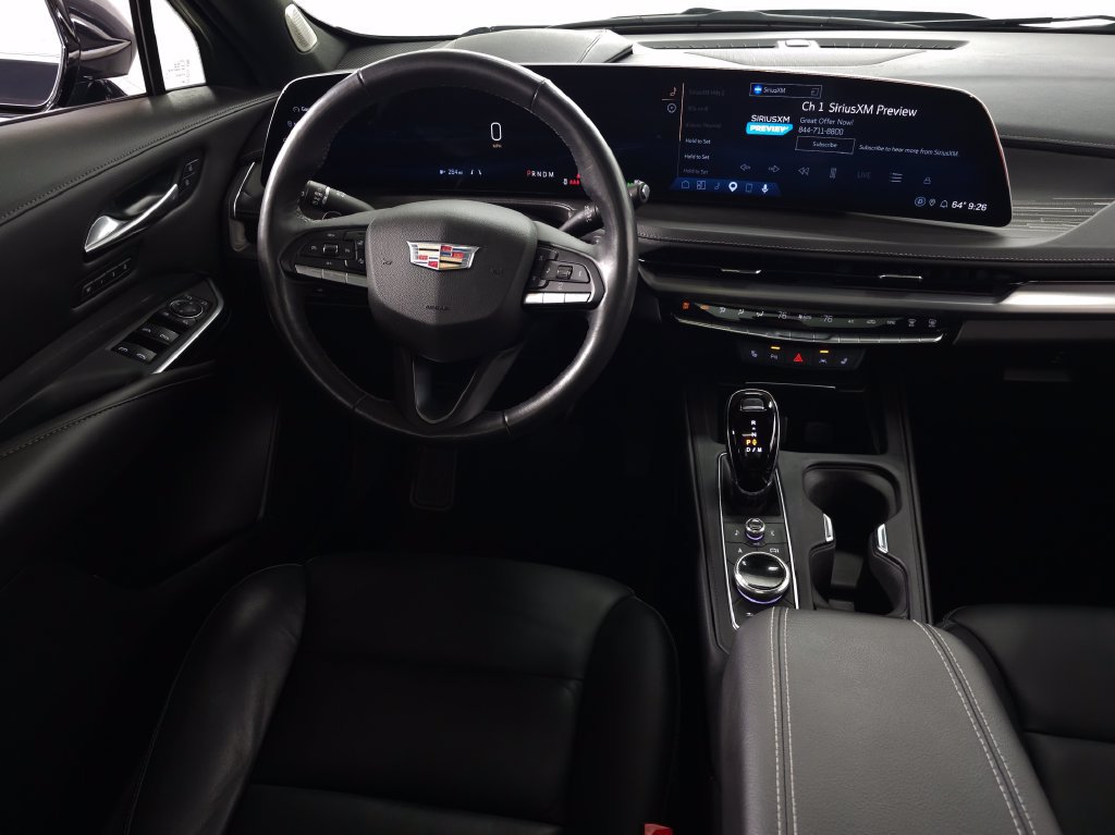 Used 2024 Cadillac XT4 Premium Luxury w/ Technology Package FWD image 17