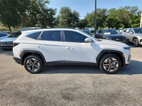 New 2025 Hyundai Tucson SEL image 2