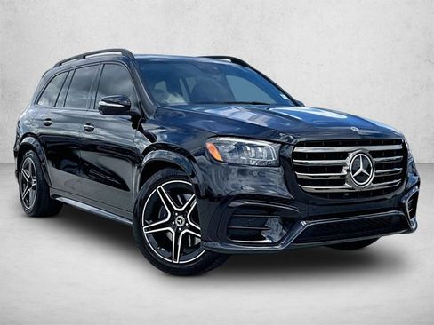 Used 2024 Mercedes-Benz GLS 450 4MATIC image 12