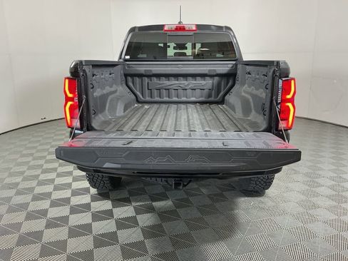 Used 2024 Chevrolet Colorado ZR2 AWD/4WD image 26