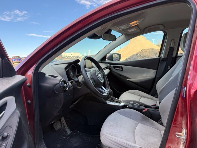 Used 2019 Toyota Yaris LE FWD image 10