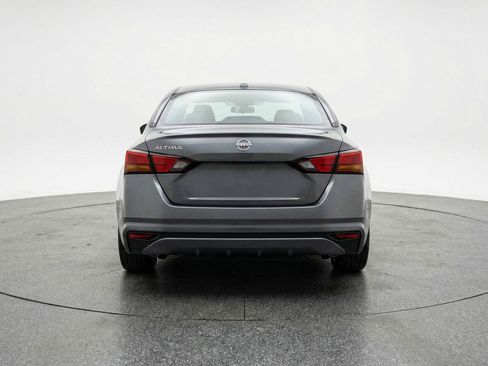 Used 2025 Nissan Altima 2.5 SV image 7