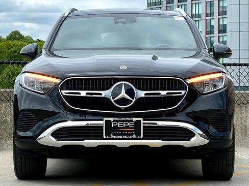 Certified 2026 Mercedes-Benz GLC 300 4MATIC image 2