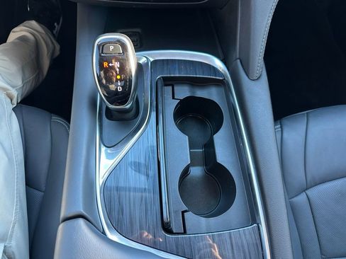 Used 2021 Buick Enclave Premium w/ Sun and Sites Package image 23