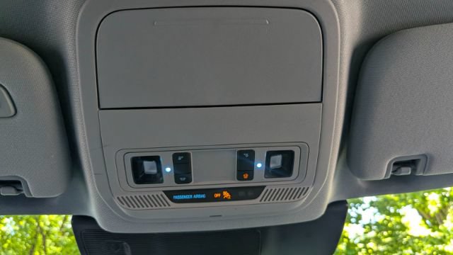 Used 2023 Ford Explorer Limited w/ Equipment Group 301A AWD/4WD image 39
