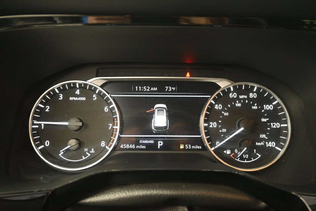Used 2024 Nissan Pathfinder SV FWD image 31