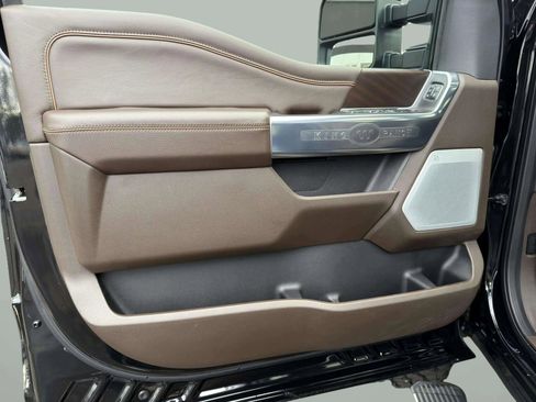 Used 2025 Ford F450 King Ranch w/ Camper Package image 18