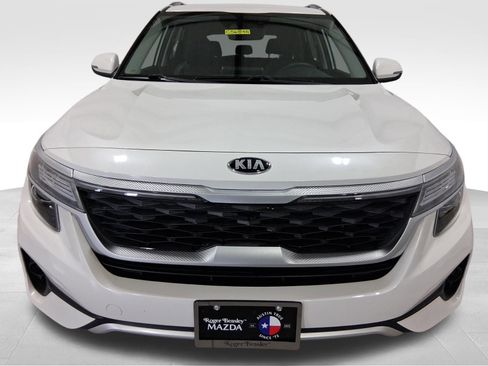 Used 2021 Kia Seltos S FWD image 2