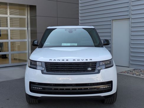 Used 2025 Land Rover Range Rover Long Wheelbase SE AWD/4WD image 11