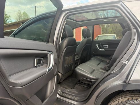 Used 2016 Land Rover Discovery Sport HSE image 14