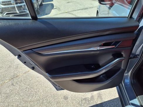 Used 2024 MAZDA MAZDA3 s image 8