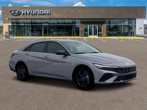 New 2026 Hyundai Elantra Sport image 10