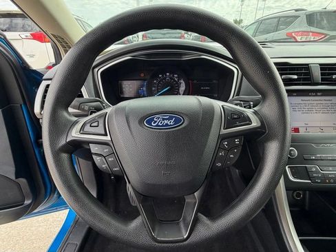 Used 2019 Ford Fusion SE FWD image 13