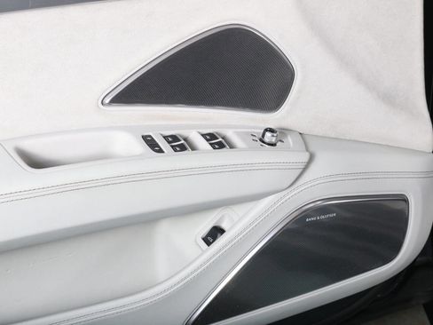 Used 2014 Audi S8 AWD/4WD image 48