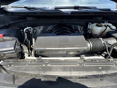 Used 2023 GMC Yukon SLT AWD/4WD image 31