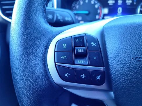 Certified 2022 Ford Explorer XLT w/ Equipment Group 202A image 24