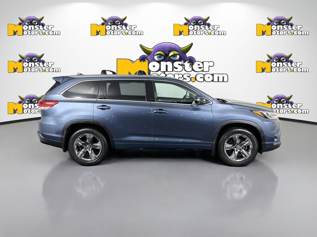 Used 2019 Toyota Highlander Limited AWD/4WD image 4