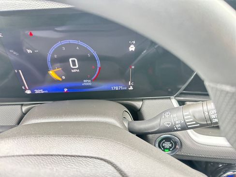 Used 2025 Chevrolet TrailBlazer LT image 40