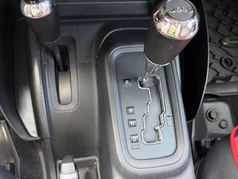 Used 2012 Jeep Wrangler Unlimited Sport AWD/4WD image 18
