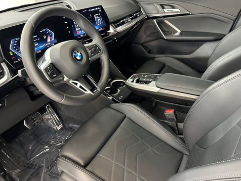 Certified 2025 BMW X1 xDrive28i w/ M Sport Package image 4