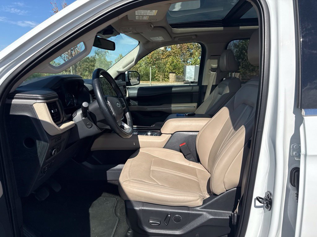 Used 2023 Ford Expedition Max Limited AWD/4WD image 30