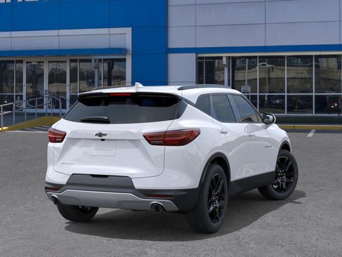 New 2025 Chevrolet Blazer LT w/ Convenience Package image 4
