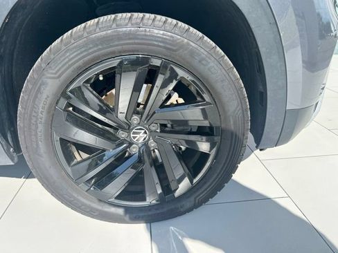 Certified 2023 Volkswagen Atlas Cross Sport SE w/ Black Wheel Package FWD image 19