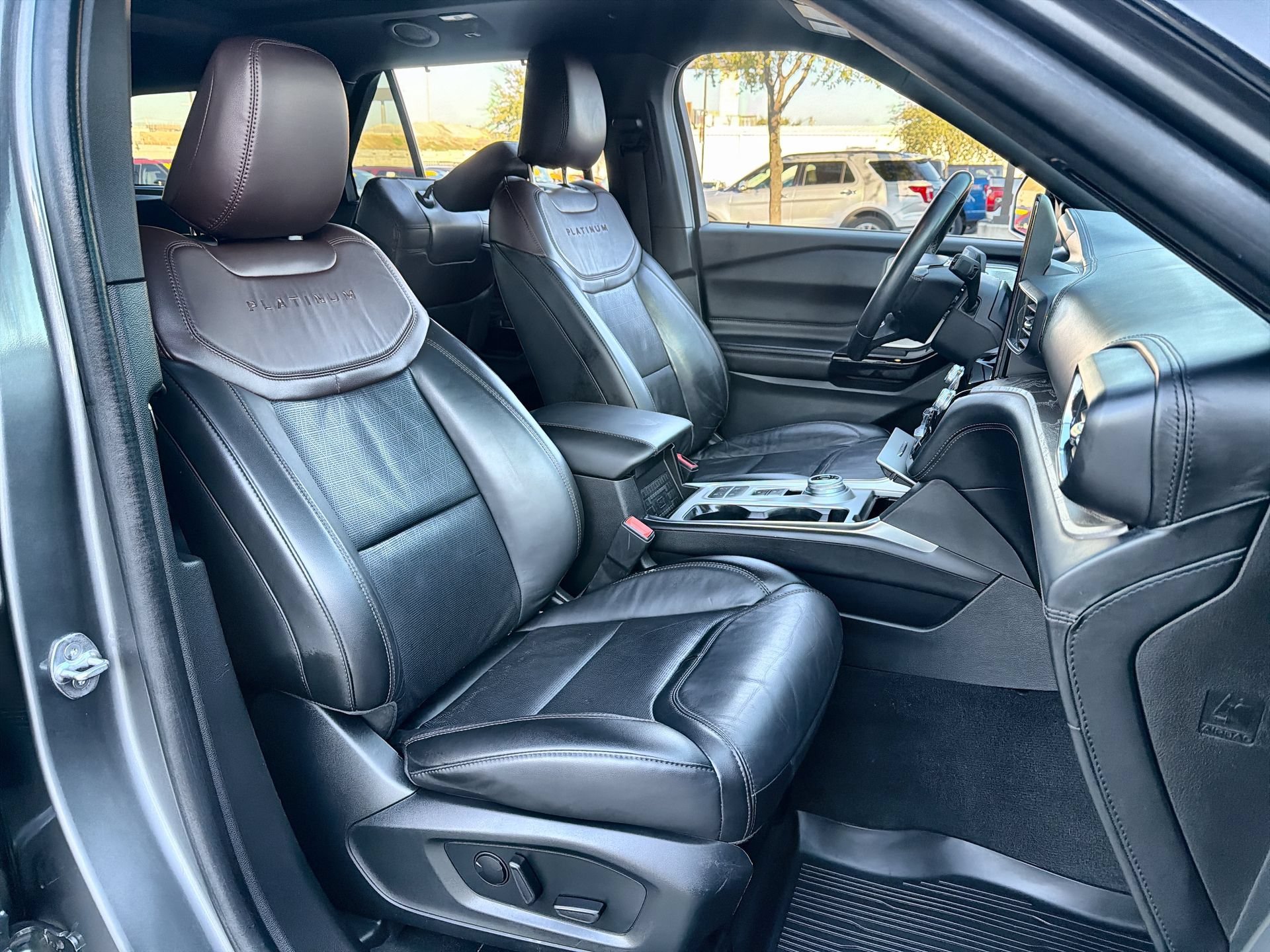 Certified 2023 Ford Explorer Platinum w/ Technology Package RWD image 26