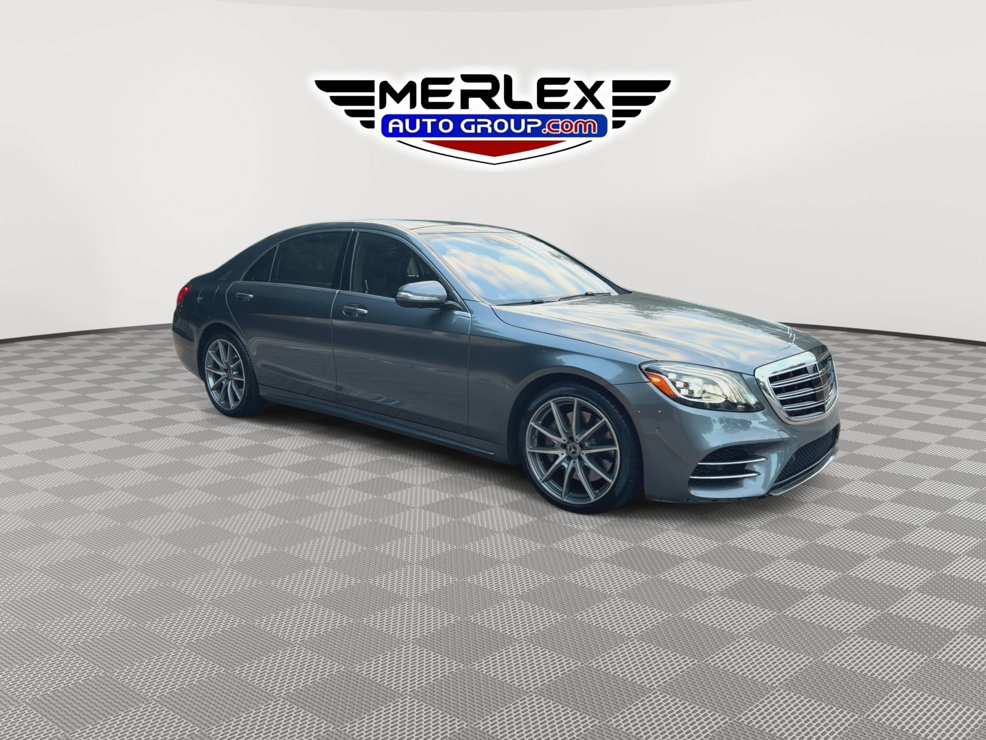 Used 2020 Mercedes-Benz S 560 Sedan image 2