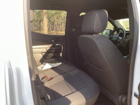 New 2025 GMC Canyon Elevation w/ Convenience Package image 13