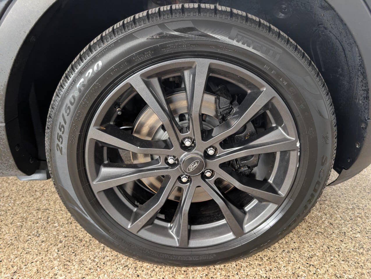 Used 2017 Ford Explorer XLT w/ XLT Technology Feature Bundle AWD/4WD image 25