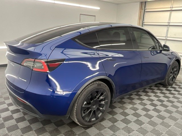 Used 2021 Tesla Model Y Long Range AWD/4WD image 23