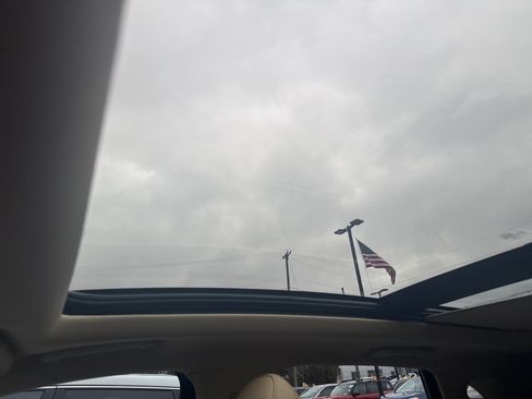 Used 2019 Ford Edge SEL w/ Equipment Group 201A image 17