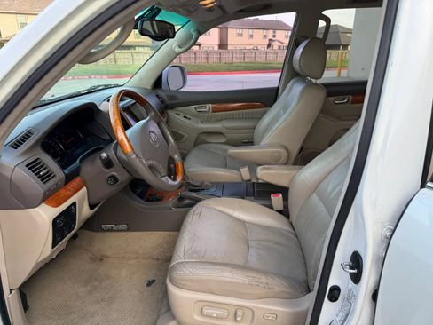 Used 2005 Lexus GX 470 AWD/4WD image 10