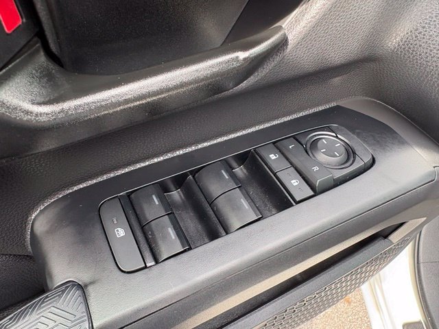 Used 2026 Toyota Tacoma SR5 AWD/4WD image 12