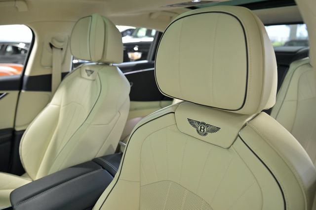 Used 2024 Bentley Flying Spur V8 AWD/4WD image 27