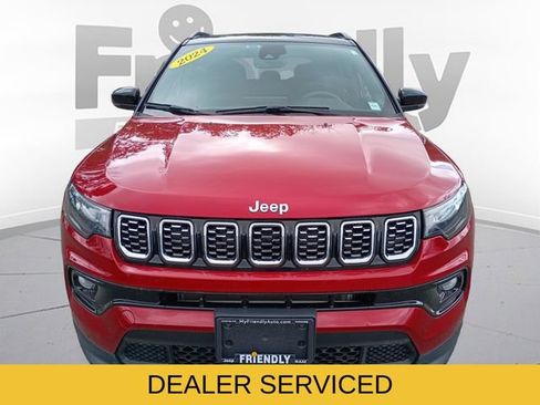 Used 2024 Jeep Compass Limited w/ Sun and Sound Group AWD/4WD image 2