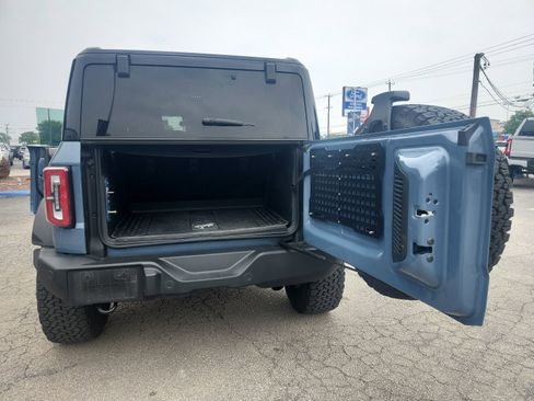 Used 2024 Ford Bronco Wildtrak AWD/4WD image 19