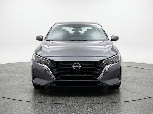 Used 2025 Nissan Sentra S image 2