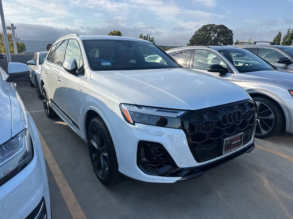 Used 2026 Audi Q7 Premium Plus AWD/4WD image 2