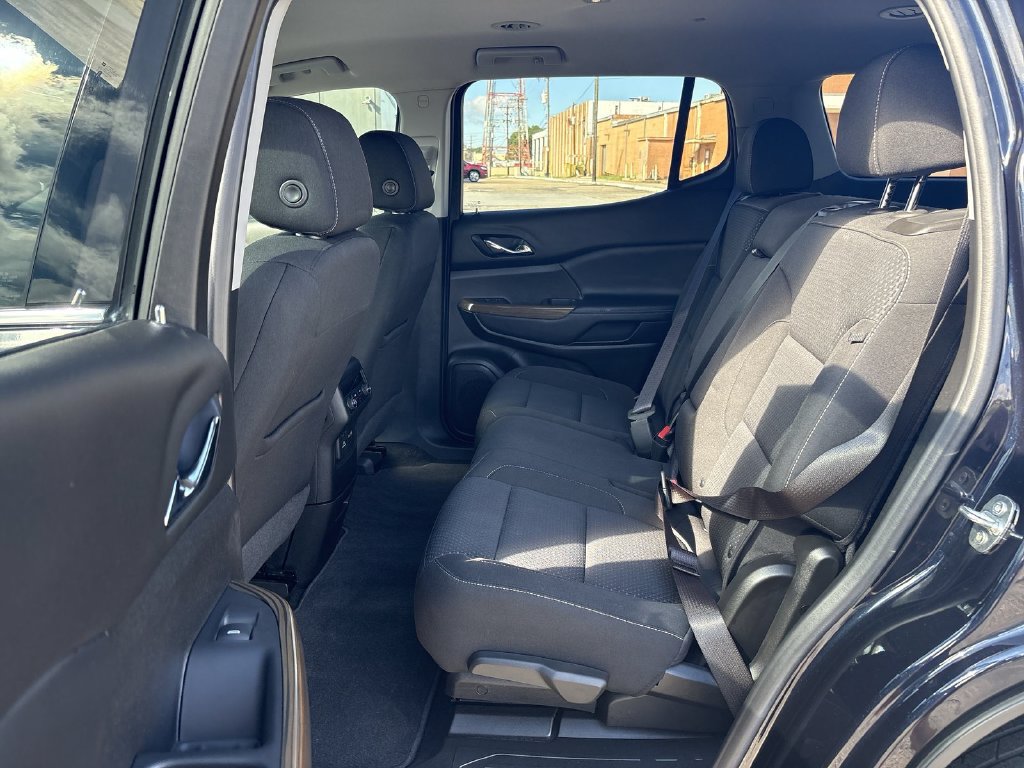 Used 2021 GMC Acadia SLE w/ Driver Convenience Package FWD image 29