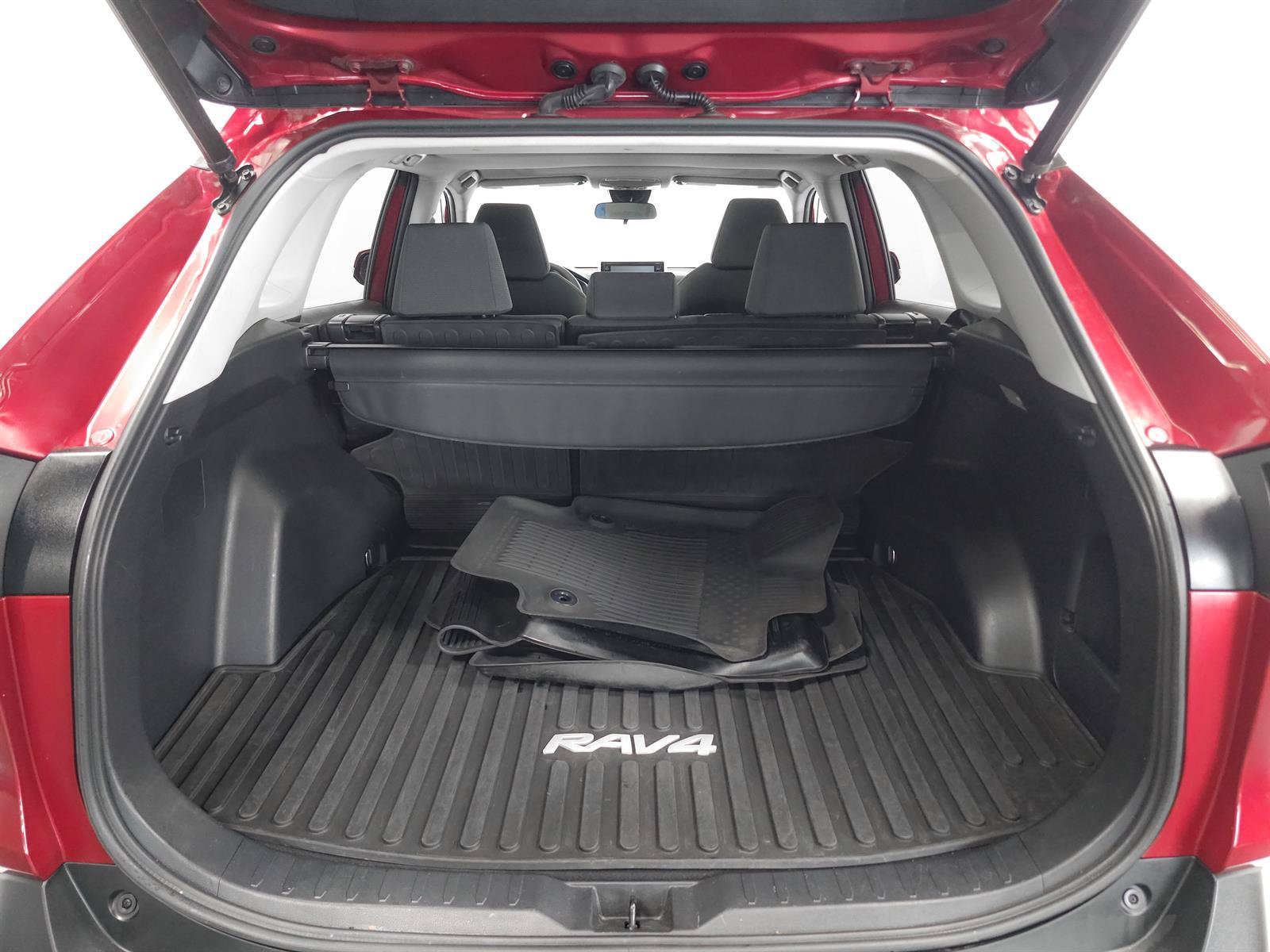Certified 2021 Toyota RAV4 XLE w/ Convenience Package AWD/4WD image 13