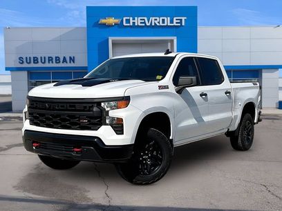 Used 2025 Chevrolet Silverado 1500 Custom Trail Boss w/ LPO, Dark Essentials Package