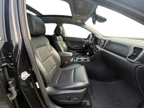 Used 2018 Kia Sportage SX image 16