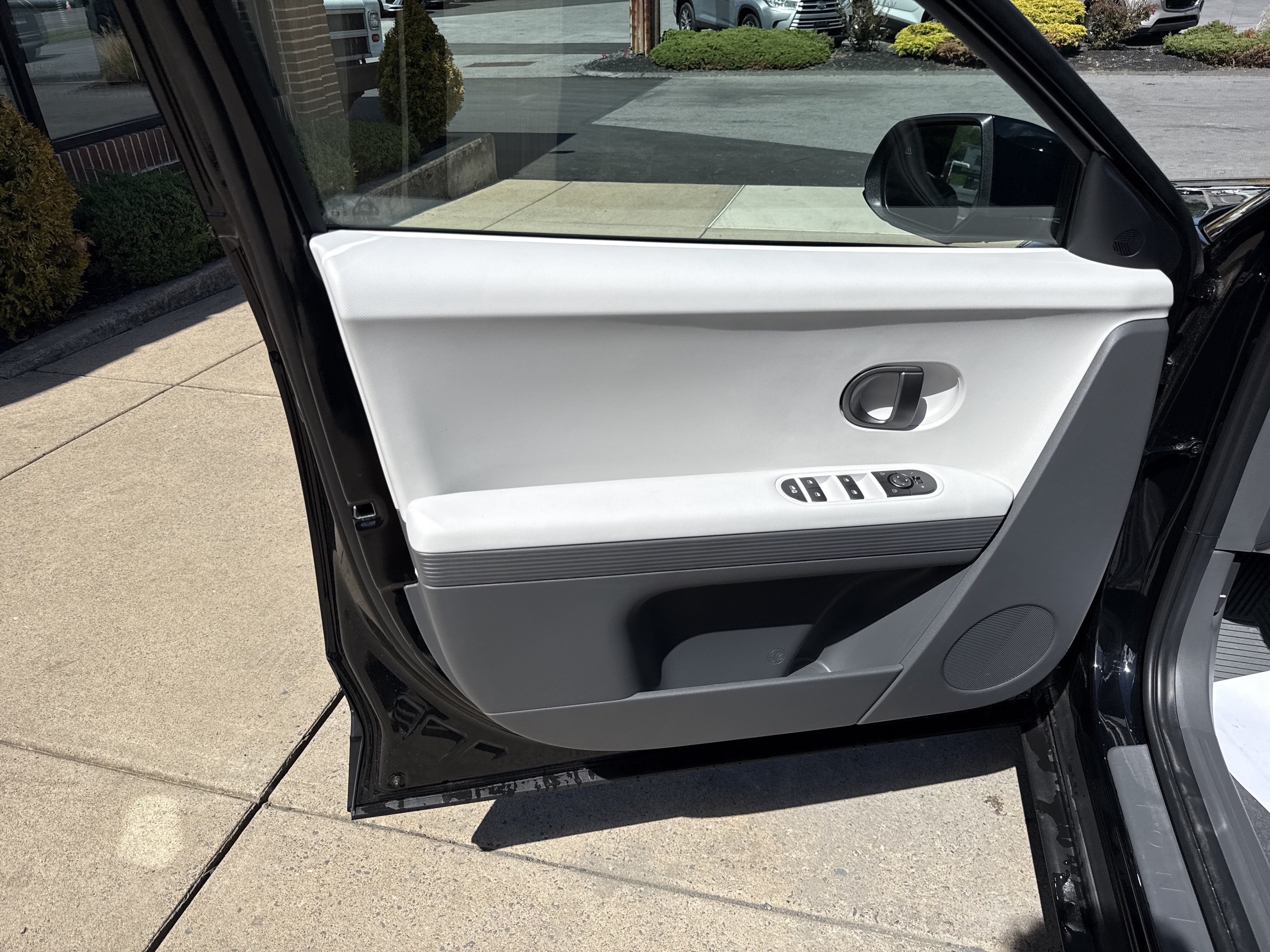 New 2026 Hyundai Ioniq 5 SEL AWD/4WD image 15