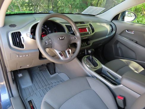 Used 2016 Kia Sportage LX AWD/4WD image 23