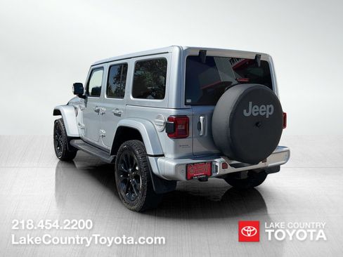 Used 2023 Jeep Wrangler Unlimited Sahara AWD/4WD image 3